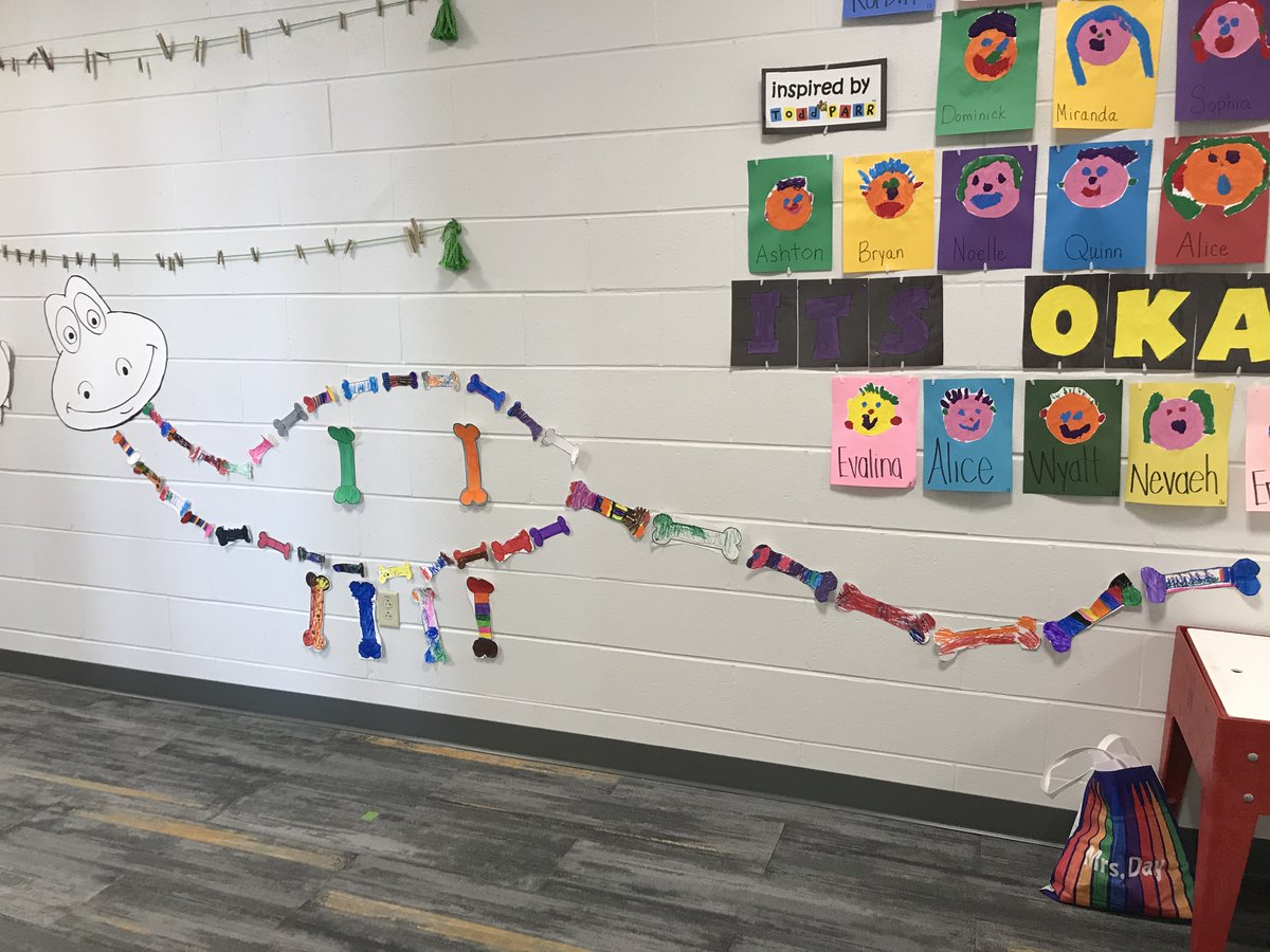 ETCSD's tweet photo. I DINO know about you, but we think these collaborative projects are DINO-MITE!
4K students finished their dinosaur unit by making "fossils" and turning them into dinosaurs! ๐๐
#ETlearningignitED #collaboration #LittlePrairiePrimary #easttroy https://t.co/vJSvn7tzmz