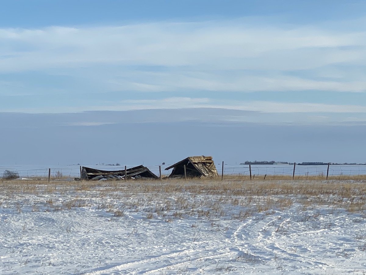 tracey_dunnigan's tweet photo. Early morning start equals best office window views. Great tunes this trip, with great memories. It’s a great adventure as an even better journey. #retirement #workhard #solucky #nevertakingitforgranted #tourismsaskatchewan https://t.co/8UB2iUDXZk