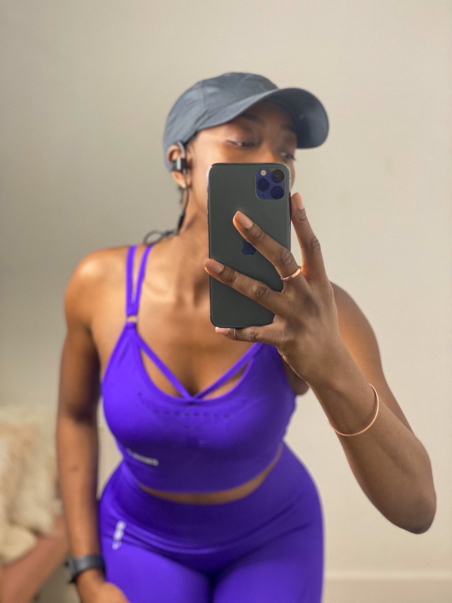 eunice1107's tweet photo. 100 miles was the goal so, I made it happen. 🏃🏾‍♀️💜 #ClockingMiles https://t.co/21mwaIAQIL
