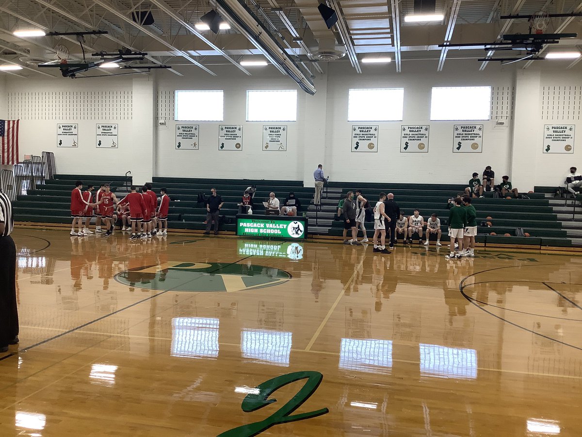 pvhsecho's tweet photo. We’re here at the boys basketball varsity game against Northern Highlands. Look out for some tweets. #pvbball https://t.co/9aNLWzPPeQ