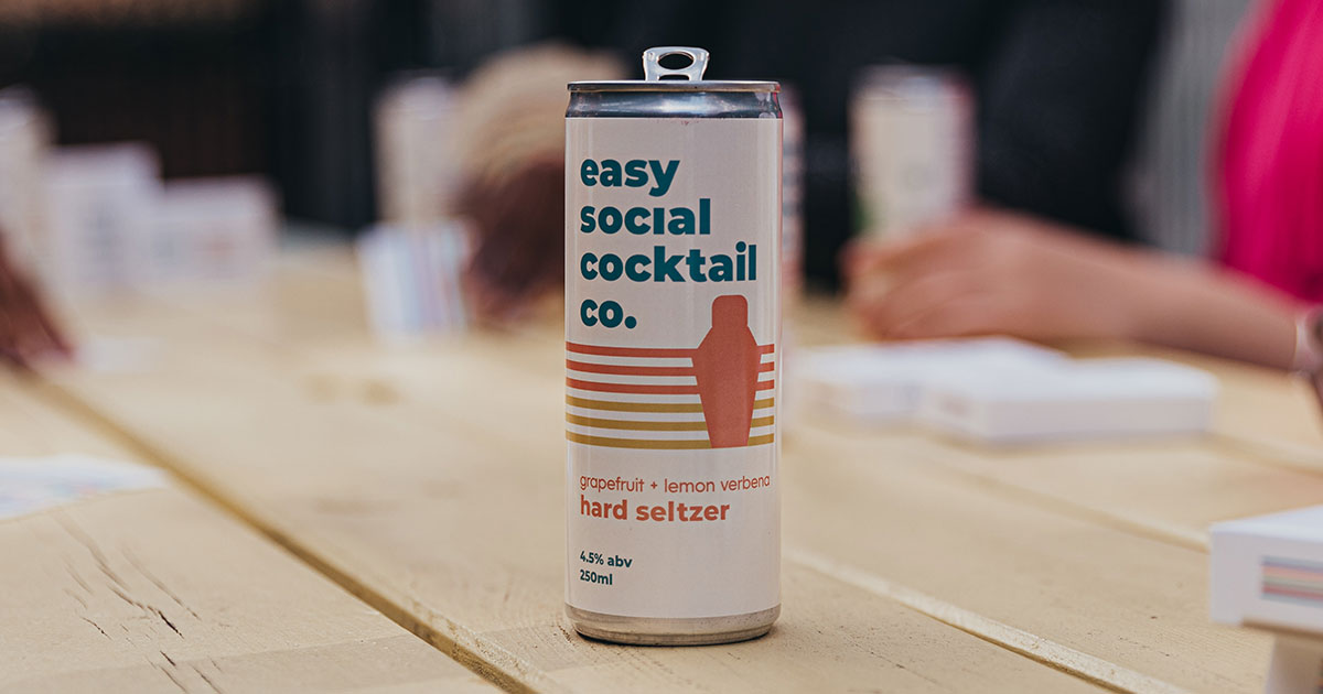 MasterOfMalt's tweet photo. Launching a brand at any time is a little crazy. Nate Brown (@NA_Brown) is fighting back with the launch of Easy Social #Cocktail Co delivering drinks to your door. 📷 Milly Fletcher

https://t.co/6U9My7Ophe https://t.co/zmESTyW08i