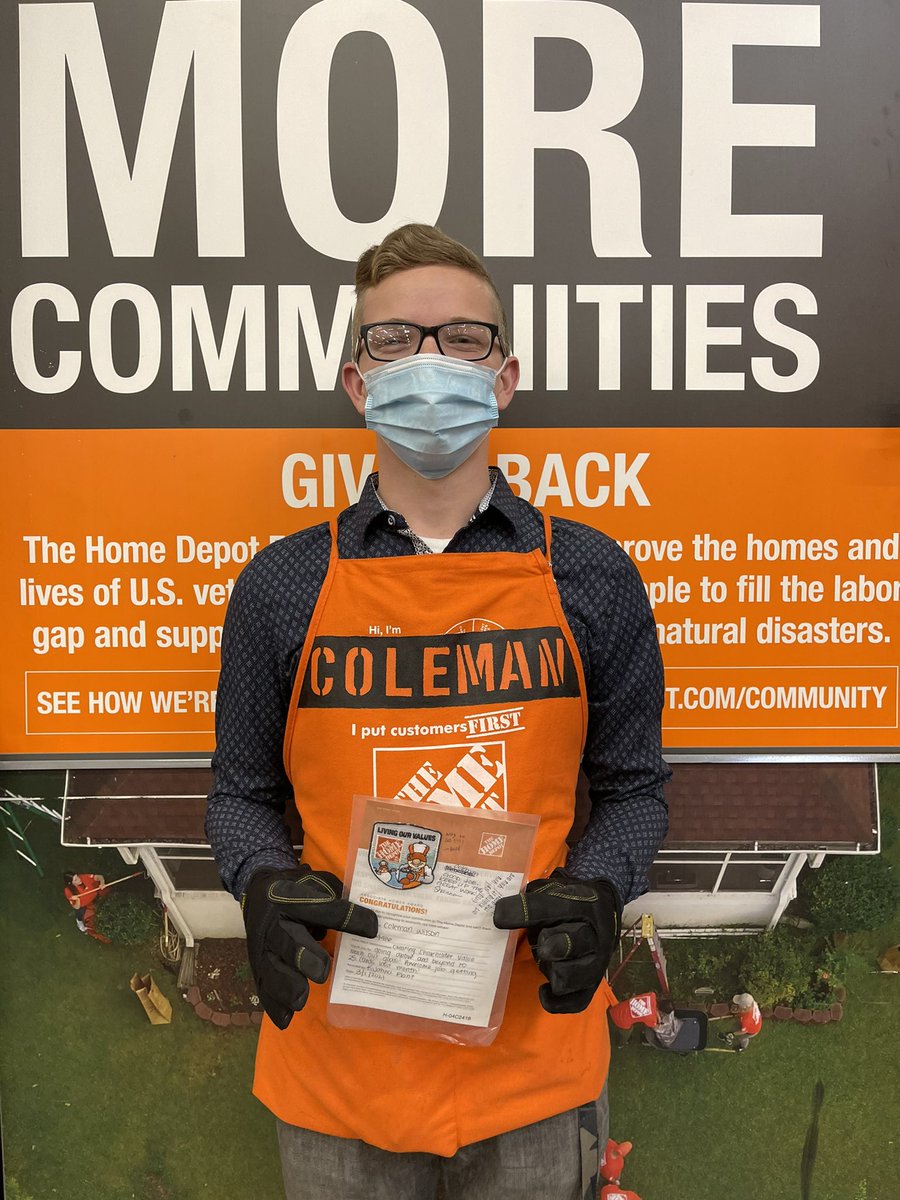 k_jahna's tweet photo. Shout out to Coleman for getting 25 credit applications, 100% cashier friendliness, and a 99.75% scan percent for last month! He GETs it!! #GETinvolved #ferocious4416 https://t.co/cj4qSTazOm