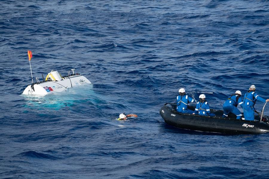 Congratulations to TEC Member & President-Elect @RichardGarriott on completing the historic dive to the #ChallengerDeep, onboard DSSV Pressure Drop (@CaladanOceanic). He joins Medalist @AstroKDS as the only explorers to orbit the Earth & dive to the deepest point in the ocean.