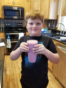 MN4H's tweet photo. Lillian Crume @UMNExt educator from Hubbard County, partnered with local @umnExtFD educators to create 4-H Food,Fun, &amp; Fitness. It incoporates recipe education and physical activities for youth. Read the story: https://t.co/VRZV44r7RC https://t.co/nuQwn6yFmE