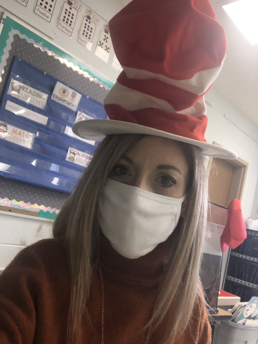 KellyAnnMoran's tweet photo. Happy read across America week! Today was hat day. Green or red place something fun on your head. ππ§’π©
#WeAreChardon @ChardonSchools #MapleK https://t.co/0I2Ez0Dgft