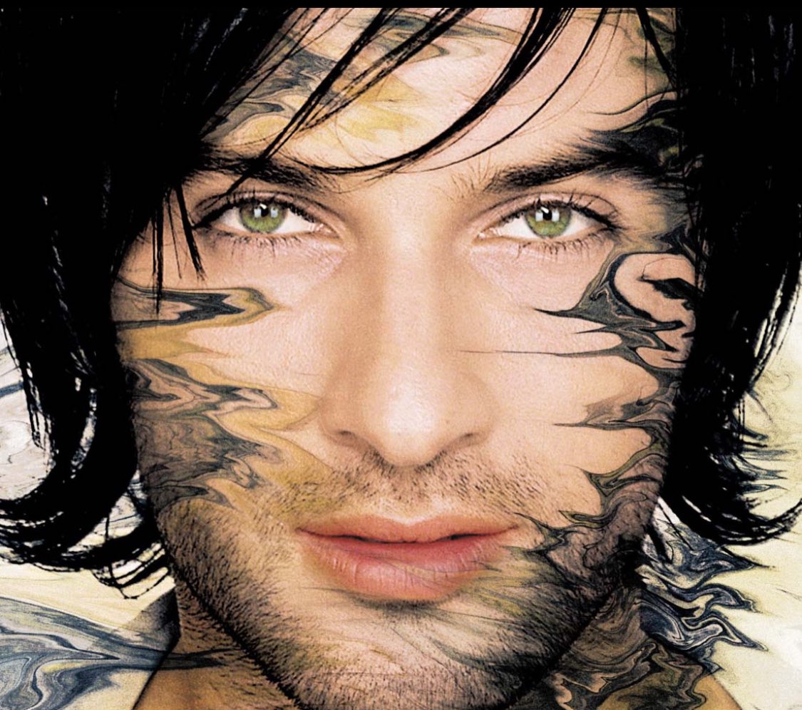 Bu gecenin albümü Türk popunun gidişatını değiştiren #Karma olsun. Her şarkısı hitt olan albümü bir kez daha dinleyelim. <a href="/tarkan/">Tarkan</a> music.apple.com/tr/album/karma…