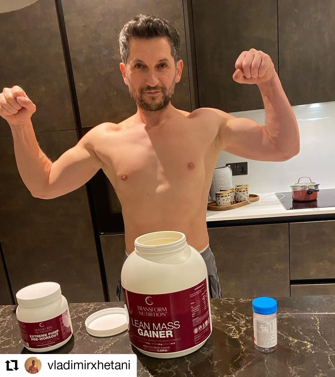 TransformBy's tweet image. #Repost @vladimirxhetani
• • • • • •
Upper body session done ✅ 
Shoulders, chest &amp;amp; Tricep 💪💪
Boosted my energy with the best pre-workout @TransformBy

Enjoying lean mass gainer protein shake @TransformBy 😋😋😃