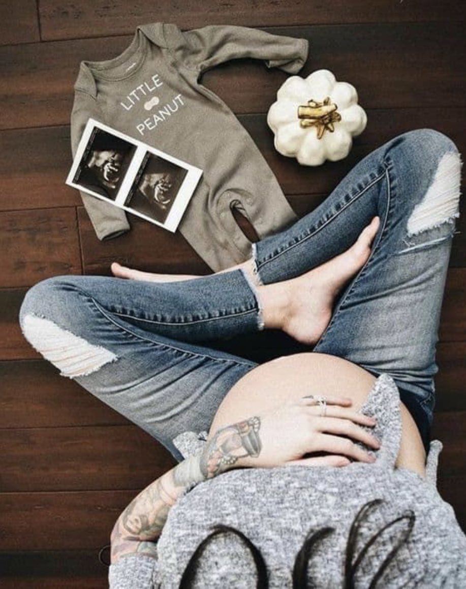 i can’t wait to meet our little peanut. i’m so in love with my girl and my family 🧡