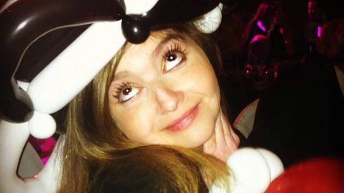 IcarusFilms's tweet image. Heartbroken by the passing of Dana Marshall-Bernstein, subject of the great documentary "SEMICOLON; The Adventures of Ostomy Girl". Brave, funny, inspiring--Dana candidly shared her Crohn's Disease experience.

Watch SEMICOLON free this month. Code: DANA
vimeo.com/ondemand/semic…