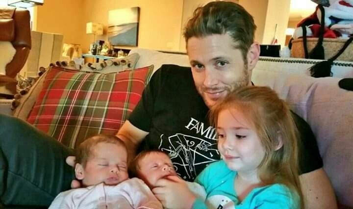 scribe_of_chuck's tweet photo. Okay #SquirrelSquad! Your next assignment is to share your favorite #SquirrelLord dad moment. Let's spread some birthday joy! #HappyBirthdayJensenAckles
@MissyIsSassy1 @Magssteenkamp @waywardsisshy @Pmo492 @LonelyLeo818 @elansaidaris @NormaJeanWay https://t.co/TqnNralUAh