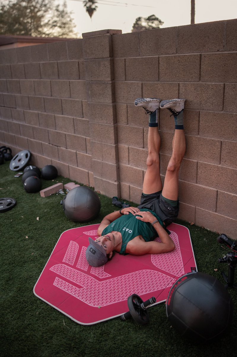 ROLLRecovery's tweet photo. The StretchMat was specifically designed with the athlete in mind. The wider shape, soft-touch top surface and 5mm of padding provides the surface area for active mobility stretching and core-strength routines. https://t.co/c0PHxQY64c #DigDeeper #StretchMat #OnAthleticsClub https://t.co/UfATm1oTwX