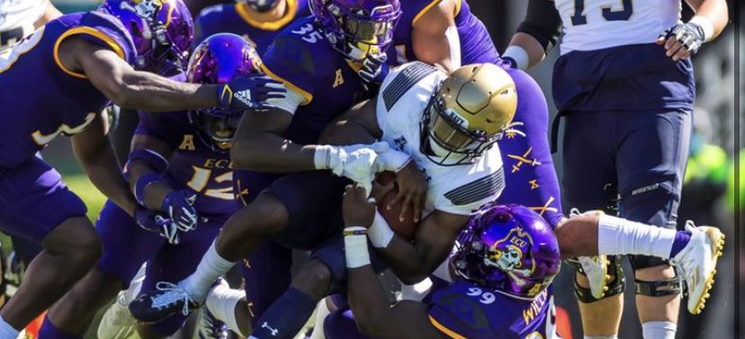 9gocrzy1's tweet photo. I truly blessed to receive an offer from ECU🖤💜 @coachscott33 @ShataeMceachin @CoachConner_LCA @CoachNice_LCA @CoachSteveEllis https://t.co/qpV0oXrlGU