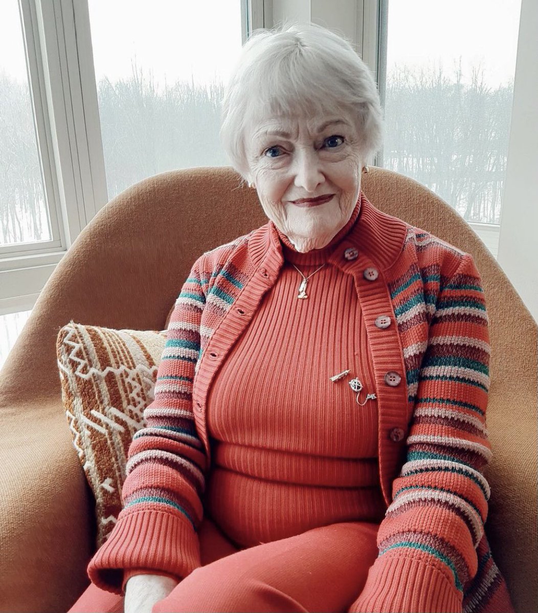 Happy International Badge Day and start of Women’s History Month! ✨🤍😇