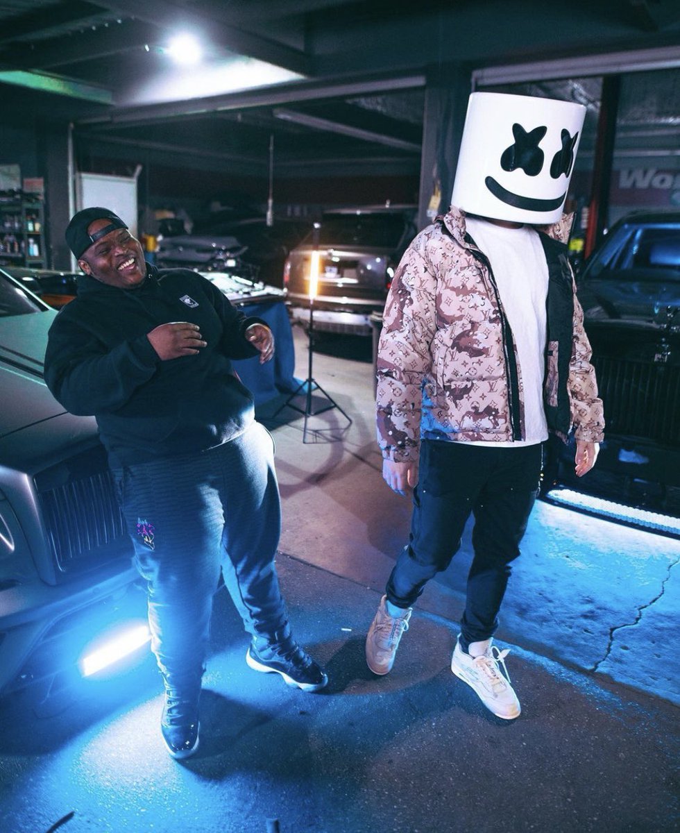createmusic's tweet photo. Need this collab 🔥🔥🔥
#Morray x #Marshmello 
@morrayda1 @marshmellomusic 

#CreateFam https://t.co/pvUdT95xYk