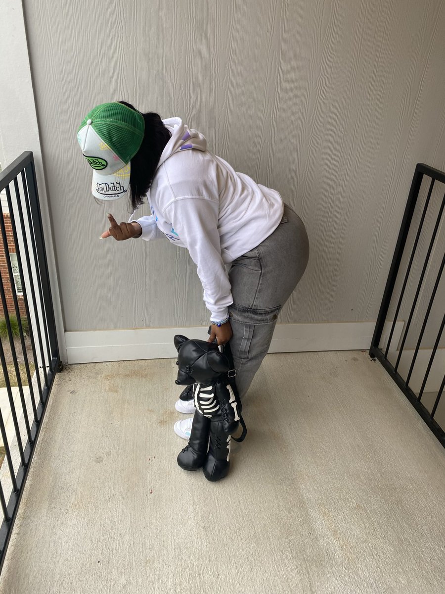 luvbottz's tweet photo. Simple🪀 #ASUTwitter https://t.co/atBBBYmM76