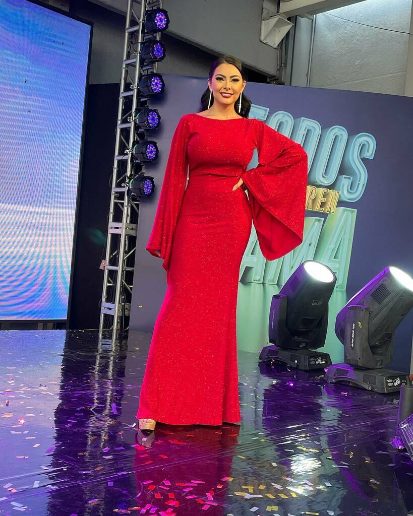 TQFfans's tweet photo. ¿Ya felicitaron a @soyvaleriacuevas ? HOY CUMPLE 25 años ❤️❤️❤️😍😍😍🙌🏻🙌🏻🎈🎈🎈🔝🔝💗💗💗💗 https://t.co/r6BQvUVbej https://t.co/gMx8CFuYwy