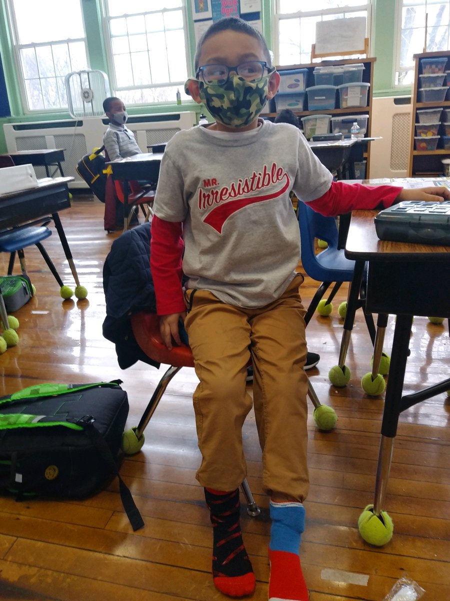 MrsPerrys_Class's tweet photo. Crazy Sock Day to connect with Fox In Socks by Dr. Seuss! We read it, we danced it and we sang it with our socks moving!🧦🧦🧦🧦🧦🧦🧦 https://t.co/sFEJon5hvm