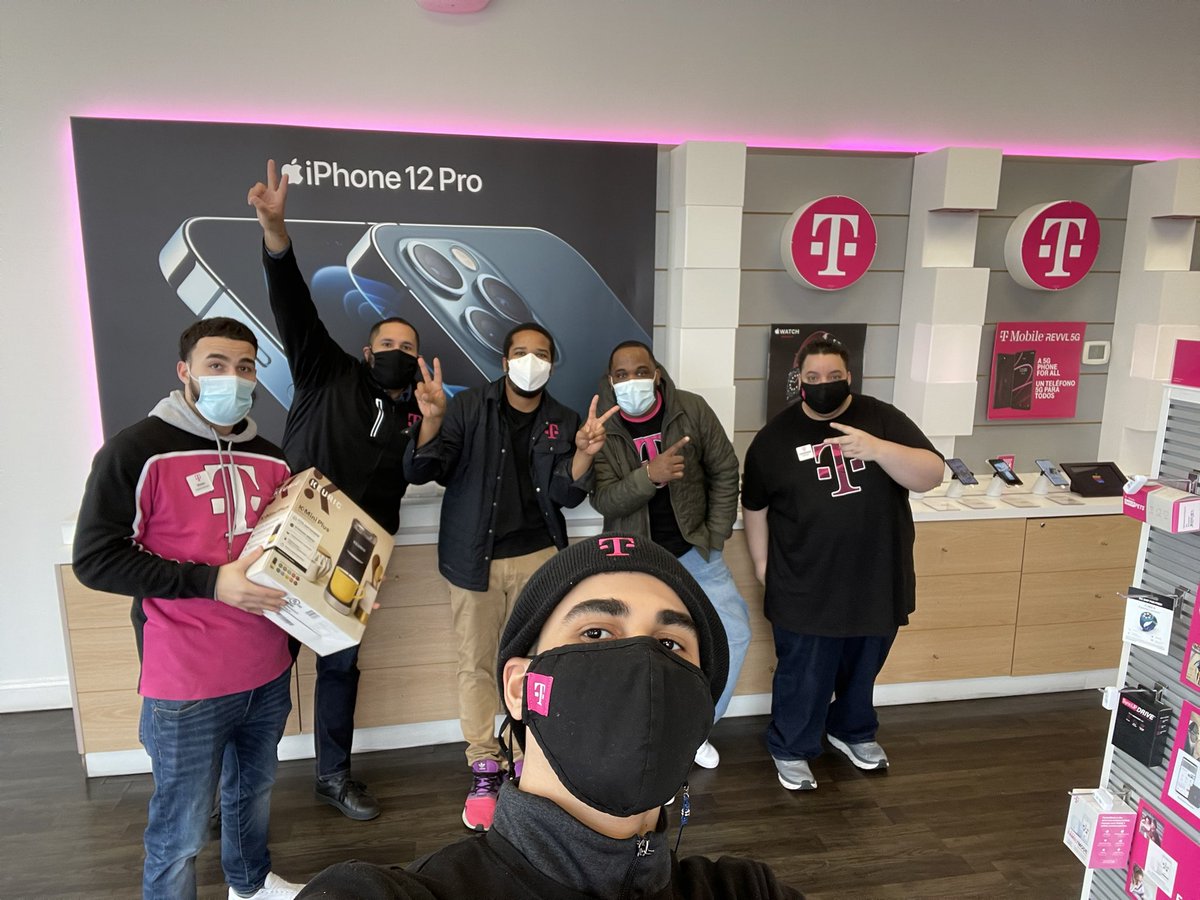 Julio C Radney (@julioradney) on Twitter photo Big day in the the #Connecticut Market with NE Director <a href="/iamhectorpena/">Hector Pena</a> Rewarding our top performers on February contests! 🎉🎉🎉🎉🎉🎉🎉🎉 #TCCFamily #NortheastHustle #BIG5 #TMOBILE Big day in the the #Connecticut Market with NE Director <a href="/iamhectorpena/">Hector Pena</a> Rewarding our top performers on February contests! 🎉🎉🎉🎉🎉🎉🎉🎉 #TCCFamily #NortheastHustle #BIG5 #TMOBILE