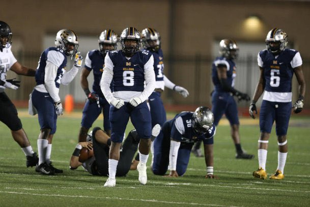 KamWilliams__'s tweet photo. Extremely Honored To Receive My 2nd Offer From Mississippi Gulf Coast CC💙🐶💛! #intheblue @clarencemcdoug1 @BrettSShufelt https://t.co/oeGWSKNZUI