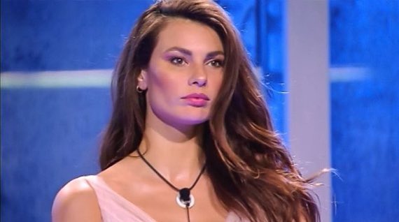 Dayanemello's tweet photo. Grazie a tutti. È la nostra campionessa. Ti amiamo Regina

#DayaneMello #Mellos #DMVip https://t.co/yAC7GrmIXi