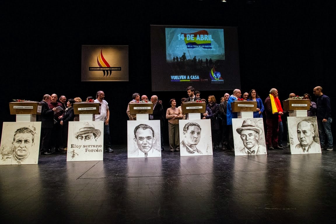 El Tribunal Supremo ha dictado sentencia tumbando un recurso de la Asociación Soriana Recuerdo y Dignidad (ASRD,<a href="/RDignidad/">Recuerdo y Dignidad</a>) por el cierre del caso de la fosa de los maestros. El único camino para que las víctimas puedan acceder a la Justicia es que se legisle para ello.