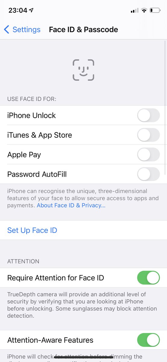 Shannonxw's tweet photo. Why has all day my Face ID not worked? #apple #faceid #appleid #applefaceid #iPhone @apple @AppleSupport https://t.co/X9QONjsfoN