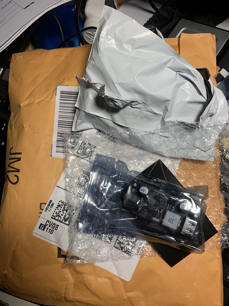 techwrench's tweet photo. Who says unwrapping presents isn’t fun?
#hamradio
#hamprojects https://t.co/0WIjZK8t7x