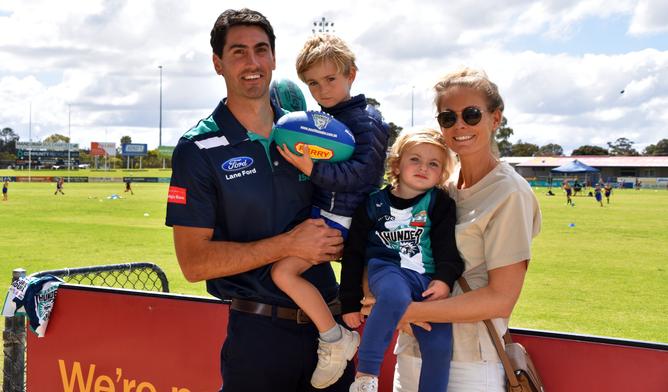 NOW | <a href="/peelthunder/">Peel Thunder</a> GM Matt Rosa joins Sports Brekky.

LISTEN LIVE | bit.ly/sportfm913