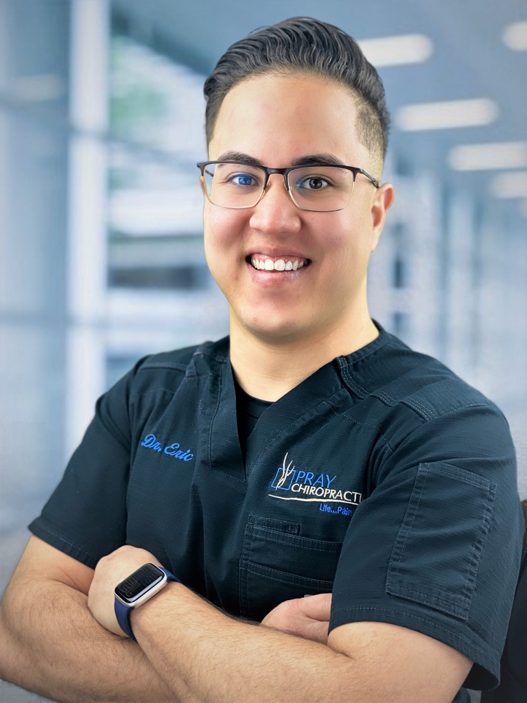 Pray_Chiro's tweet image. Congrats to Dr. Eric on his 🌟1 year anniversary with Pray Chiropractic!