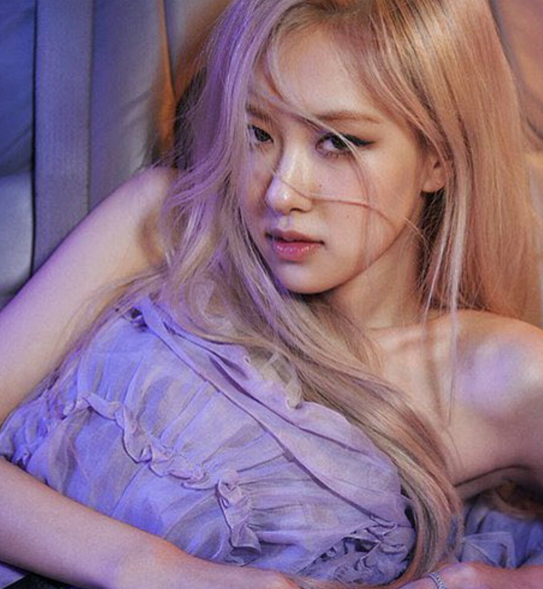_Itsme_Purple's tweet photo. We promise to give you EVERYTHING for your SOLO. 

ROSÉ SOLO NEXT WEEK 
블랙핑크 로제 #ROSÉ #로제
@BLACKPINK https://t.co/0hon4Uo9p7