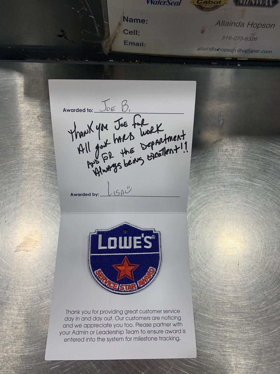 Joe_AHRBP_1217's tweet photo. Thanks to my leadership team for recognizing my hard work. #feelingsupported #theyreallylikeme #lowes1189 #proudtoworkforlowes https://t.co/Tm3MSDzuRz
