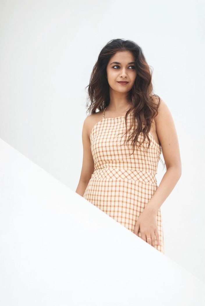 heyAndhra_com's tweet photo. Keerthy Suresh Latest Photoshoot
#Actress #TollywoodActress #Gallery #KeerthySuresh #HeyAndhra
Full Album : https://t.co/YOriuRYSOA https://t.co/Sw4MRyD0tC