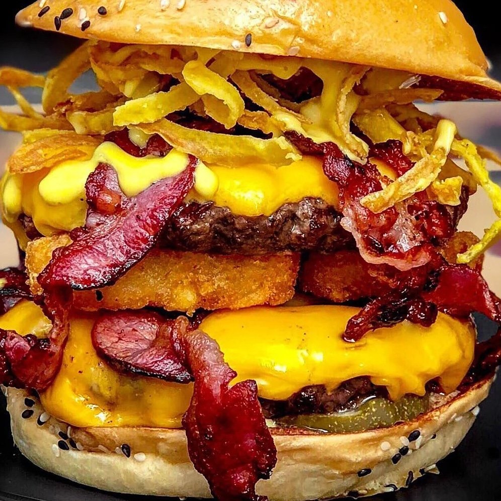 BBQDragon's tweet photo. Thought we would shake things up a bit on a Monday! Grilled burgers are always awesome when you have BBQ Dragon on your side!

Check out https://t.co/yg366yA6b7 for great recipes &amp; SAVINGS!

#bbq #grilling #meat #charcoal #bbqdragon #outdoorliving #beef #cheeseburger #hamburger https://t.co/8bnZybAHa8