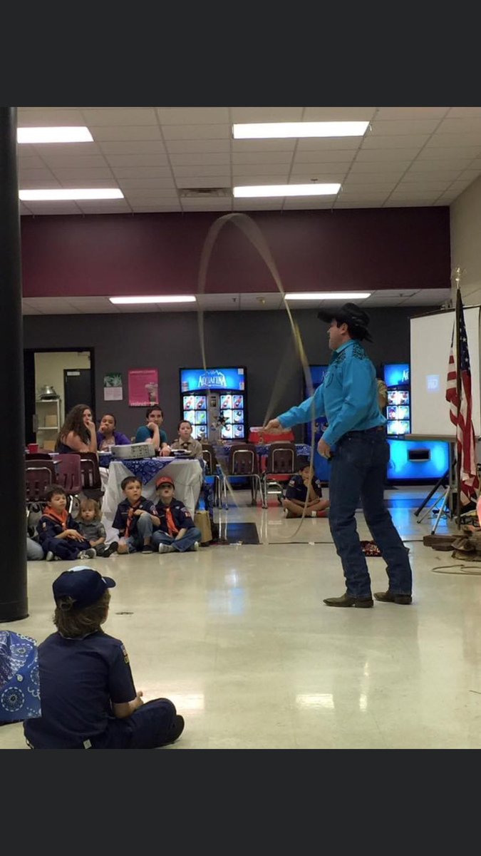 KidOklahoma's tweet photo. We Love teaching the youth groups how to rope. The Oklahoma Kid will be back in action with Two New Trick Ropers Bella and Bristle Tipton 5th Generation Trick Roping Cowgirls of the Will Rogers family. If you like to have a Wild West time contact: Jennifer@theoklahomakid.com https://t.co/JcajMAajST