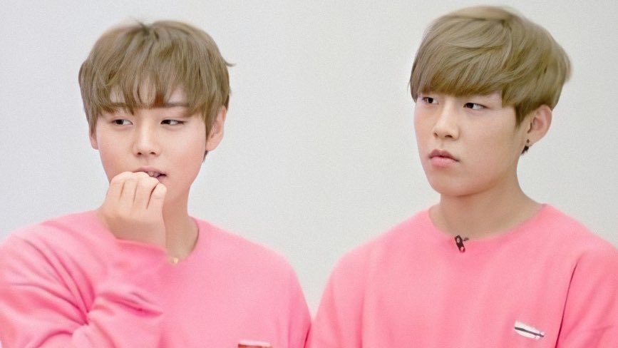 amwoojinie's tweet photo. let’s wait 2021 AAAAAAAAA BUNSSO I MISS YOU EVERYDAY 😤
jihoon-woojin friendship check~~~~

2017:                                       2018:
2019:                                      2020: https://t.co/FKbyNKIpyv