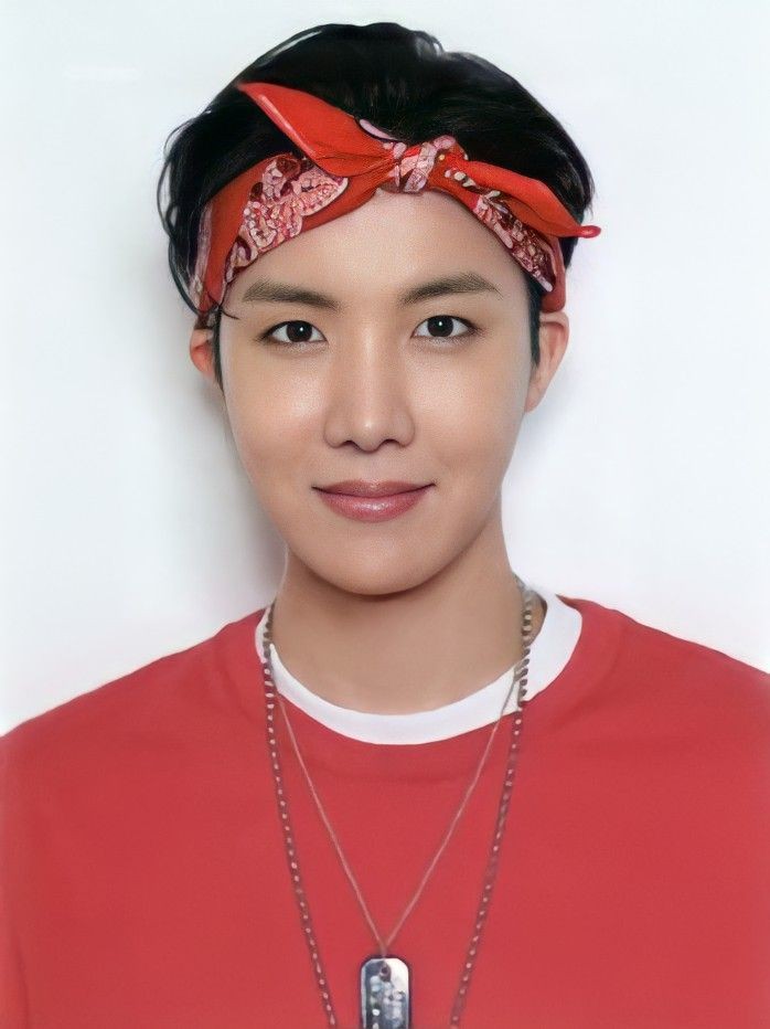 photocardscan's tweet photo. photocard scan bts

-Season's greetings 2021

pedido de: @mjjmc21 

#BTS #ARMY #RM #JHOPE #SUGA #JIN #V #JUNGKOOK #JIMIN #photocardscan #photocard #wttbts #wtsbts https://t.co/KuxfdeJ7XR