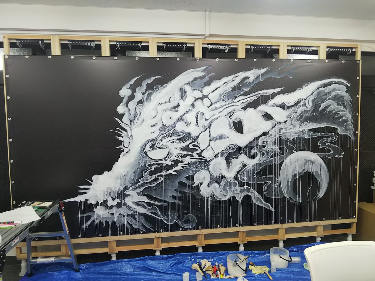 普段マッキーで漫画しか描いていないので画材もモチーフも初見プレイ状態ですが動画も撮ってるので時間を見て編集したい(8時間近くある)
明日続き描きに行く💪
#uchidart #ライブペイント