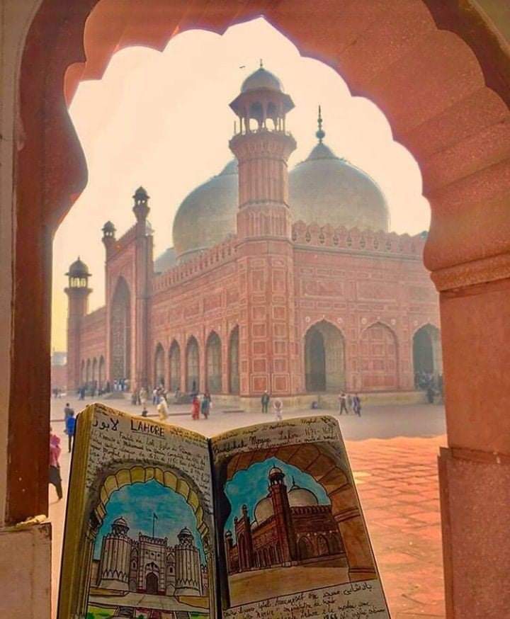 TourMotionPak's tweet photo. Best Places to visit Lahore, Pakistan.
Minaar e Pakistan
Lahore Fort
Badshahi Mosque
Haran Minaar.
#tourmotionpakistan #teampakistan #lahore #Pakistan #tourism https://t.co/SflXgQwVut
