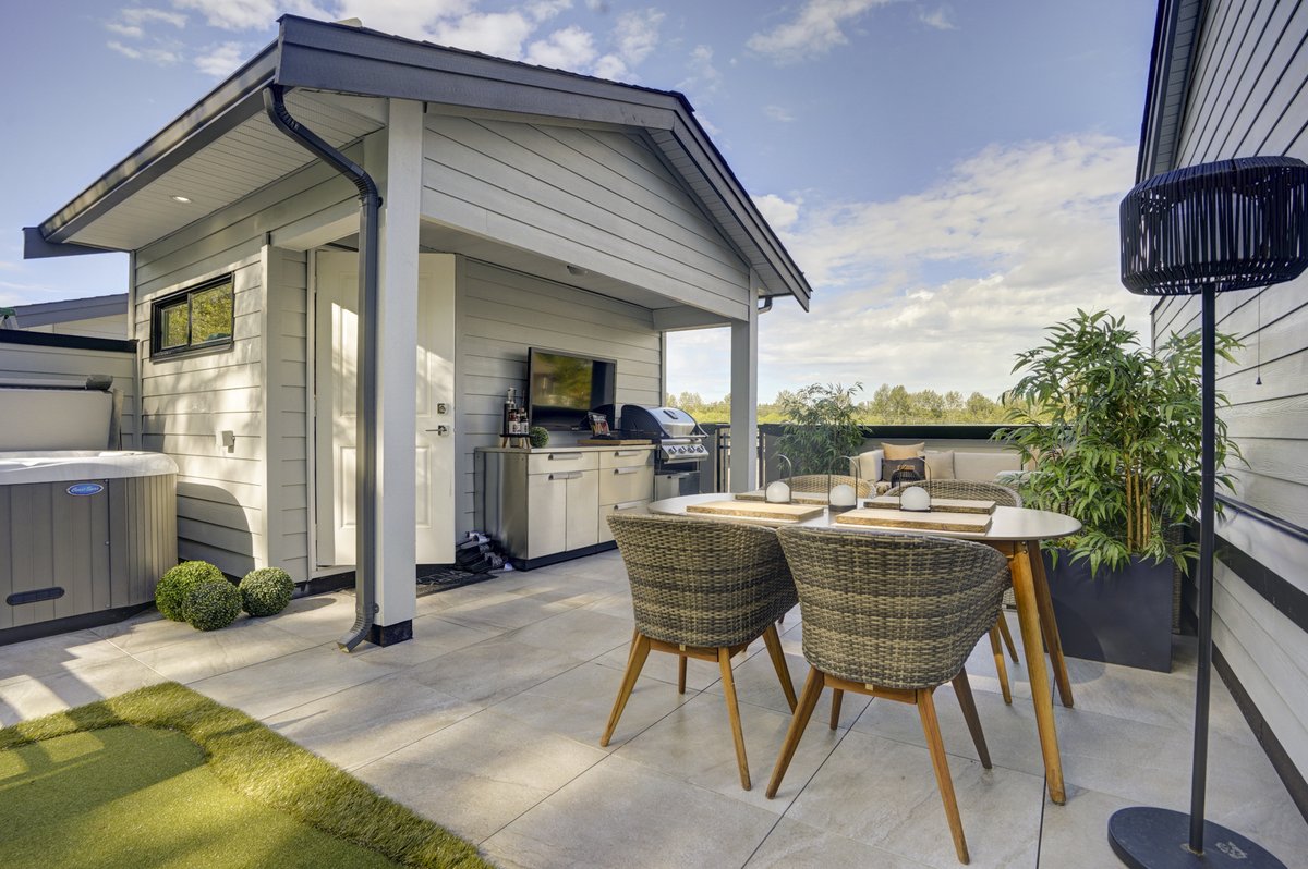 BreaksideRE's tweet image. We are pleased to announce that Berkeley Village is SOLD OUT. 

On behalf of Ikonik Homes and Breakside Real Estate Group, we would like to extend our gratitude and congratulations to all those who purchased a home at Berkeley Village. #SouthSurrey #VanRE #FVRE