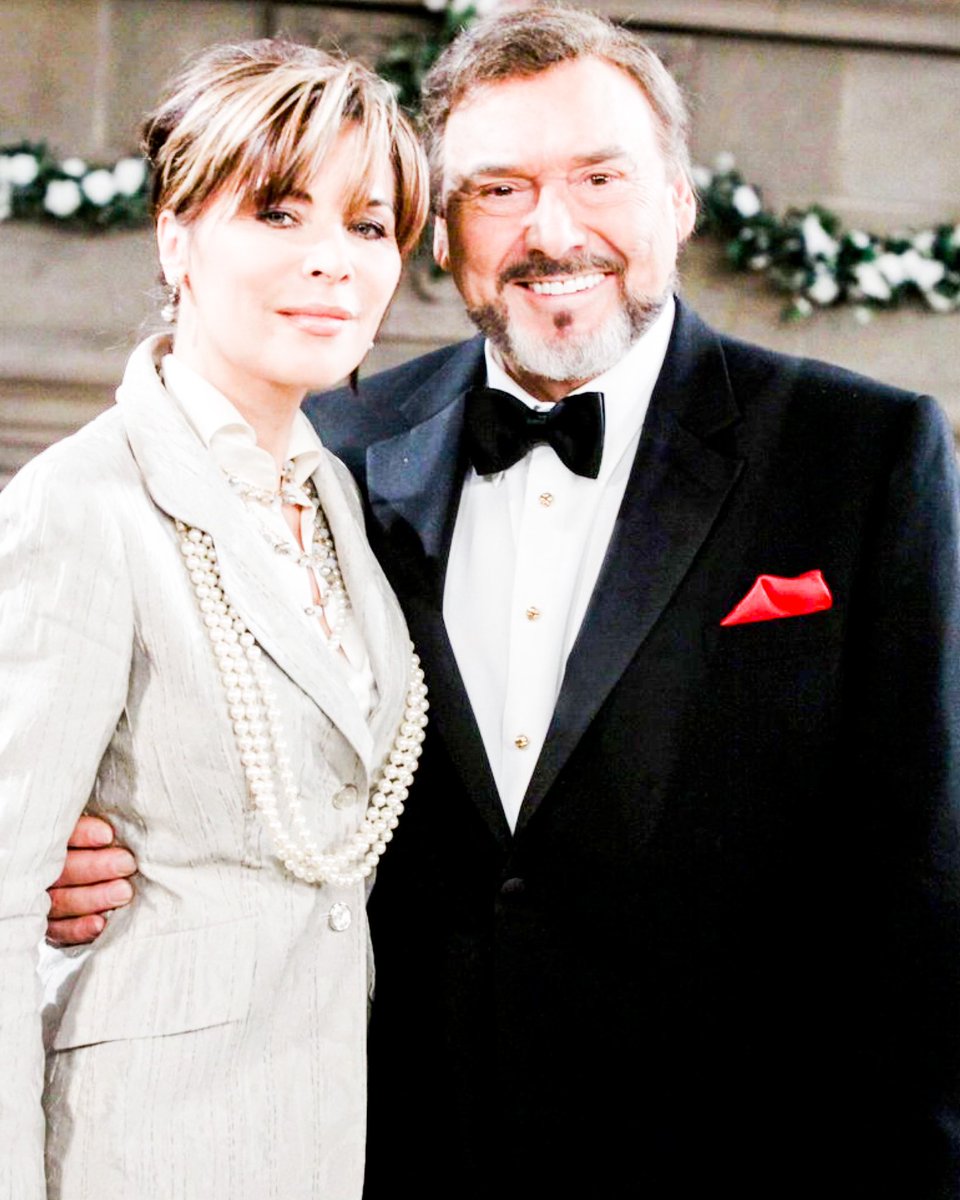 EjoleDiMerafan's tweet photo. REMEMBER THE GREAT #Days WHEN THE #DiMeraMansion WAS MAINLY OCCUPIED BY 4 PEOPLE &amp; MOST OF THE TIME THEY WERE DRUNK! #StefanoDiMera #KateDiMera #EJDiMera #NicoleDiMera THE #DIMeraMobCrimeFamily @carlivatiron https://t.co/yQC9OtkaCG
