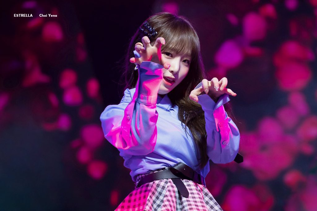 timeto_yena's tweet photo. 190302 VLIVE 리멤버파티 

#최예나 #예나 #yena #イェナ
#아이즈원 #IZONE https://t.co/NmOo4175Gi