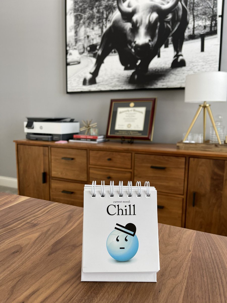 Eric_Loeffler's tweet photo. Mood of the day on the calendar today. #JimmyChill @jimcramer @deanloeffler @loeff05 @Kevin_Loeffler https://t.co/3UMkcrL9nz