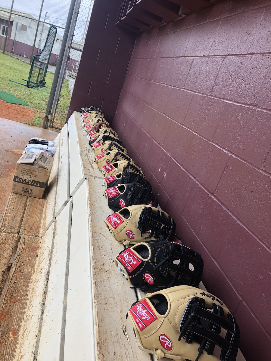 Glove day at PHS today for our boys! Go Tigers!!