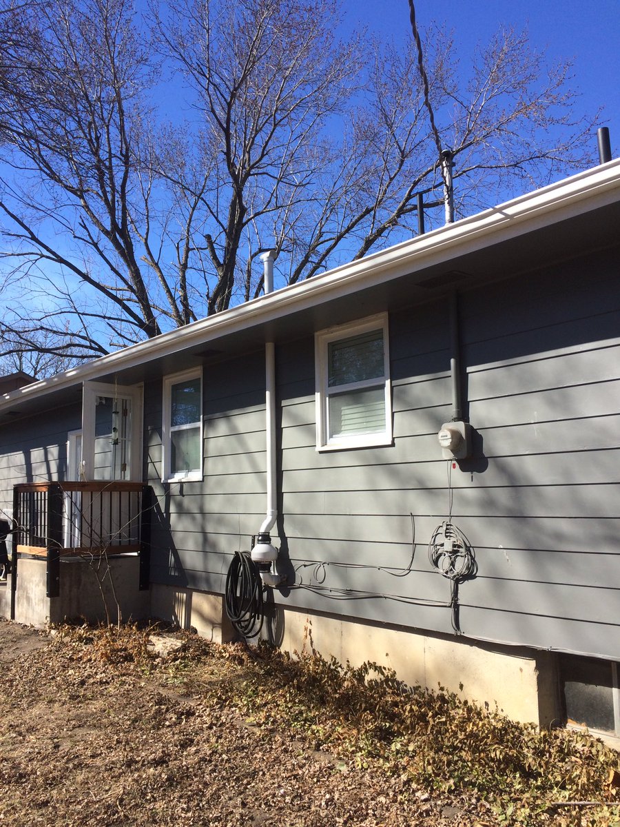 Another quality Radon system installed by HDH Radon/Helping Defend Homes against Radon since 2002. Keeping families safe one system at a time. Call 785-NoRadon local 785-539-2596 #stopradonbeforeitstopsyou #helpingdefendhomes #radonslayer #hdhradon #radon #savinglives #radonaway