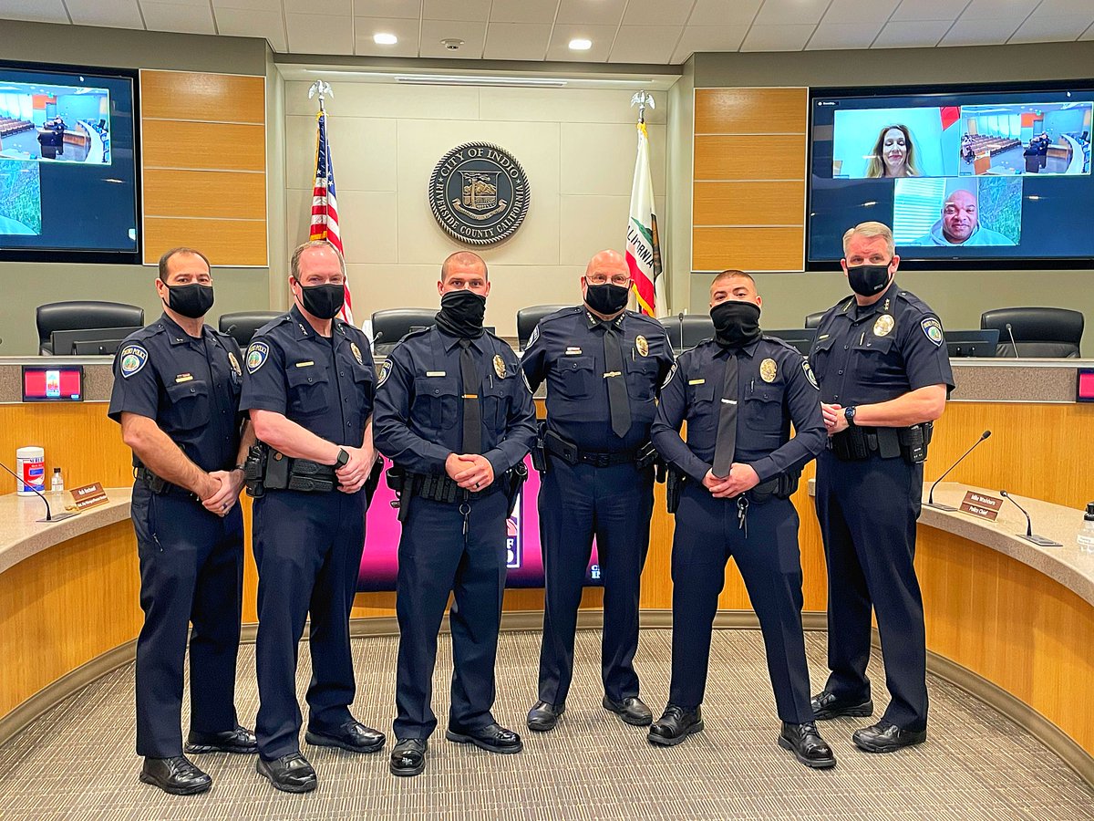 Indiopd's tweet photo. This morning Officers Cardenas and Lawrence were sworn in as Indio’s newest. Please join us in congratulating them on their promotion from Trainee to Police Officer! #IndioPolice #joinIPD #OurCommunityOurCommitment #findyourpurpose #indio https://t.co/J6OXnsYZiJ