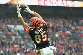 BengalsInsiders's tweet photo. Burrow -> Eifert ... Is a return of Tyler Eifert in the cards for the Bengals? Watch our newest video to find out, and to hear four other pressing questions answered! https://t.co/8ez2HDaWjm