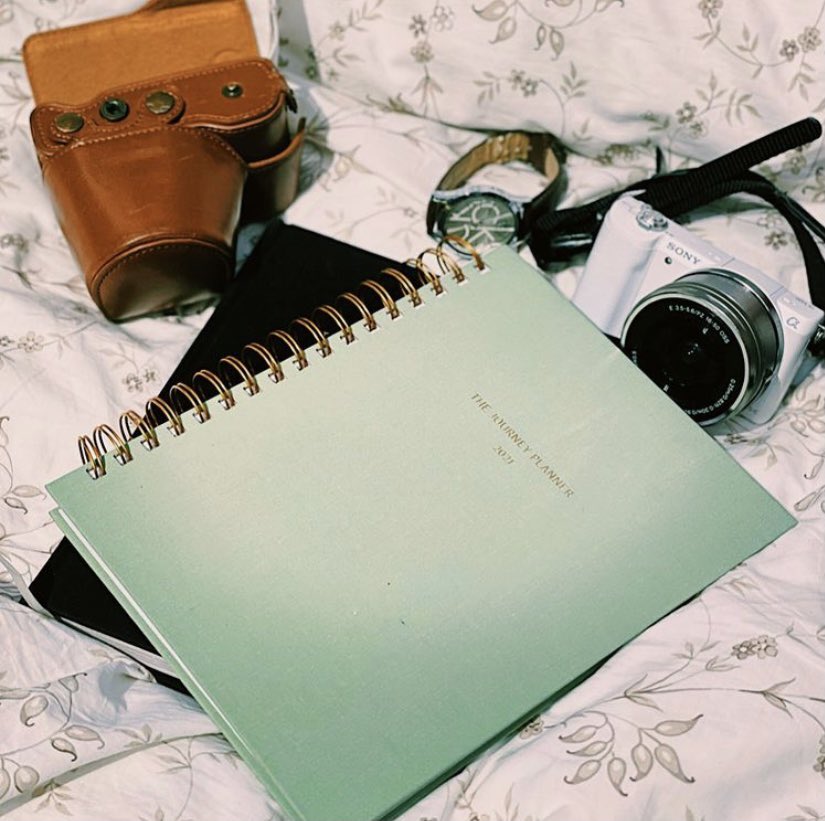 theithakaco's tweet photo. The essentials 🤍

March is here!! What are some ways you want to utilize your Journey Planner with a bit more intention? Take a look at your March writing prompt, and reflect on who God says you are.

Sending everyone much love today! https://t.co/BkQhzyAF4y