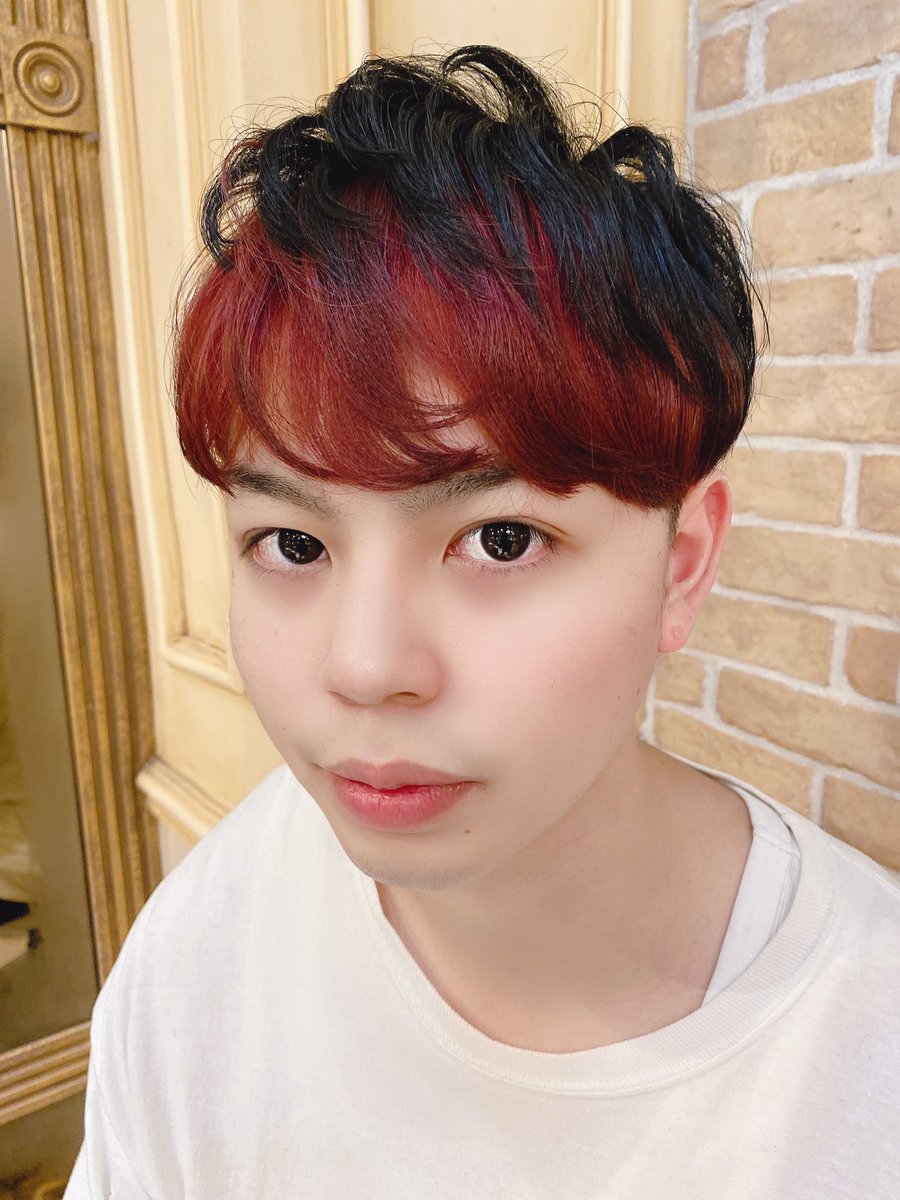 Toybox_kevi's tweet photo. 今更～な所もありますが町田の美容院で責任者をしておりますけびたに水産です

17ライバーからe sportsプロプレイヤー 、TCGYouTuberまで幅広く担当してます

美容院が決まらない、、自分が何が似合うか分からない なんか興味があるって方お気軽にDM下さい‼️
#遊戯王
#ポケカ
#デジカ
#SHADOWBIRTH https://t.co/TxpTd1fEoU