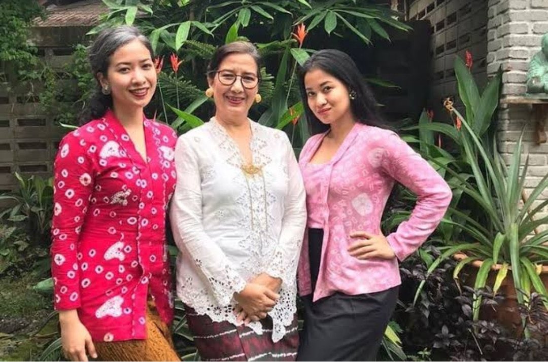 asumsico's tweet photo. Tepat hari ini tahun 2020 Indonesia melaporkan kasus pertama virus corona. Setahun berlalu, Indonesia telah melaporkan 1.341.314 kasus positif Covid-19 dengan 36.325 kematian dan 1.151.915 pasien sembuh.

Semoga cepet beres ya, masa iya kudu ngocok kopi dalgona lagi ☹️☹️ https://t.co/x6AQD6ubpj