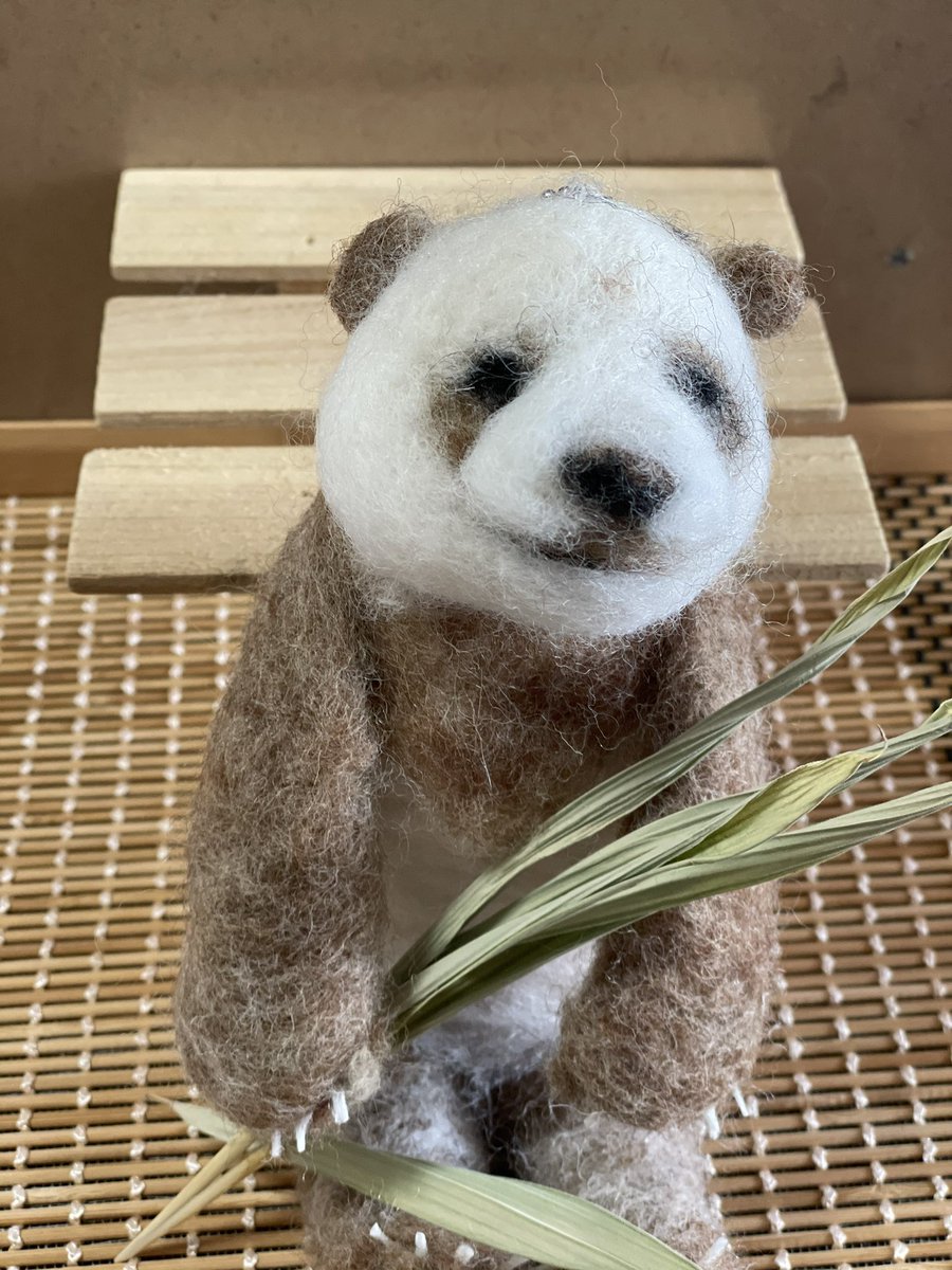 まじょるか 茶色のパンダの茶色のパンダの七仔 チーザイ くん 羊毛フェルトパンダ 羊毛フェルト 羊毛フェルトパンダ 大熊猫 七仔 Qizai Qizai マオマオ羊毛フェルト マオマオ羊毛フェルトパンダ T Co Bgljrv22c0 Twitter